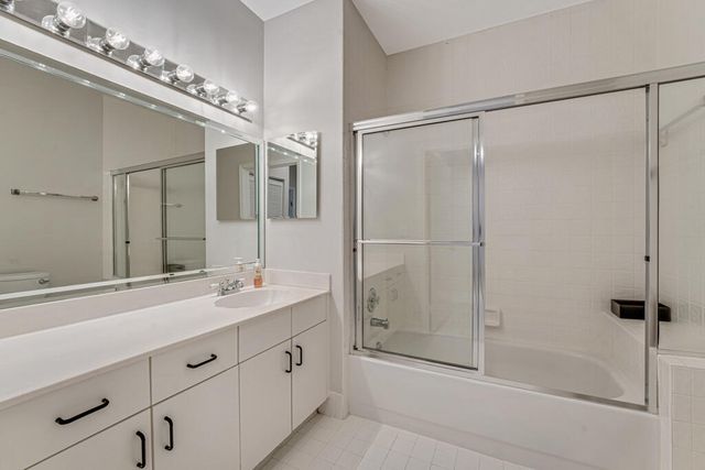 9998 Seacrest Circle C, Boynton Beach, FL 33437