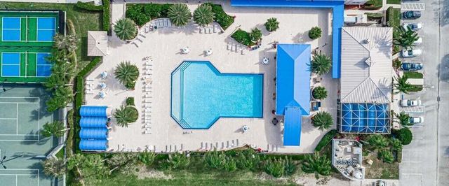 9998 Seacrest Circle C, Boynton Beach, FL 33437