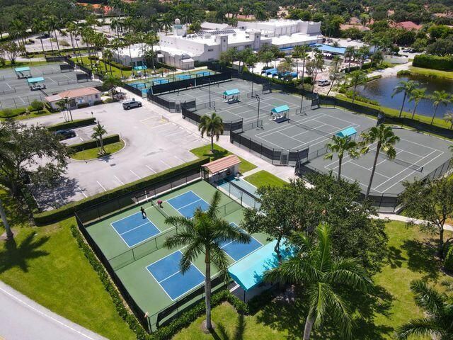 9998 Seacrest Circle C, Boynton Beach, FL 33437