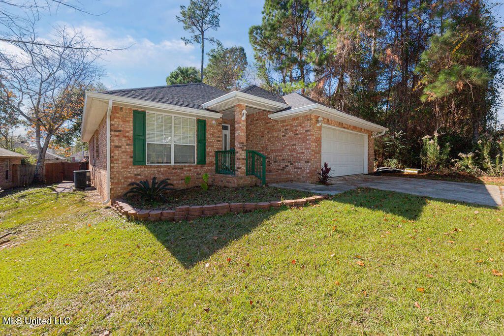 99118 Koloa Street, Diamondhead, MS 39525