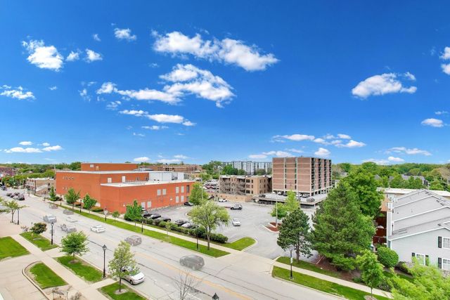 33 N Main Street 5B, Lombard, IL 60148