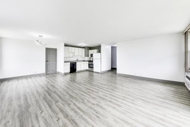 33 N Main Street 5B, Lombard, IL 60148
