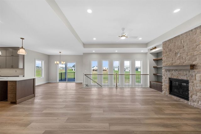 5501 Silver Ridge Rd, Marion, IA 52302