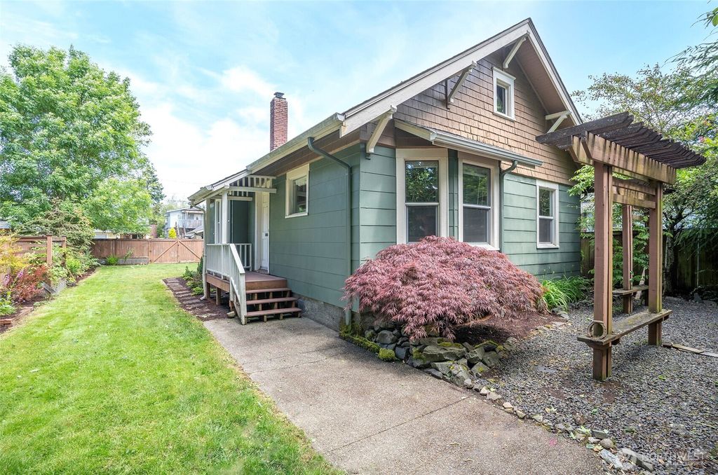 2909 N 7th Street, Tacoma, WA 98406