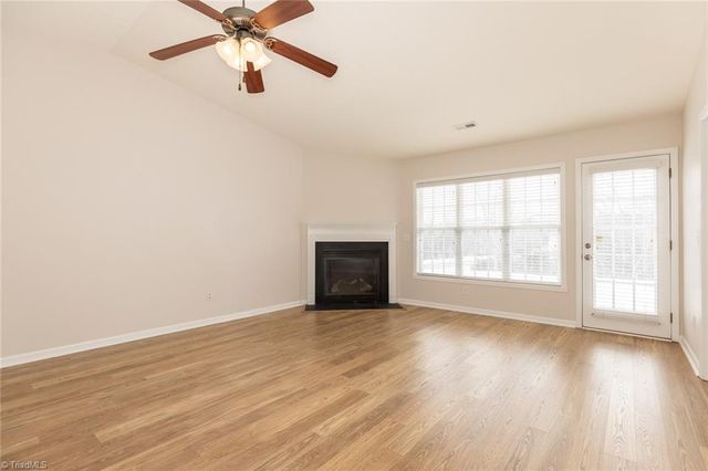 5862 Sunny Ridge Trail, Clemmons, NC 27012