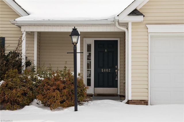 5862 Sunny Ridge Trail, Clemmons, NC 27012