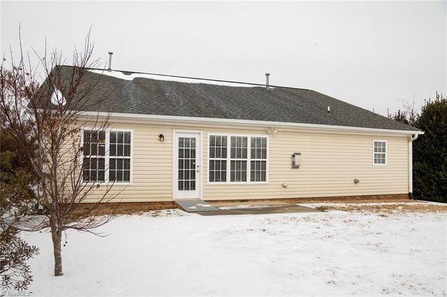 5862 Sunny Ridge Trail, Clemmons, NC 27012