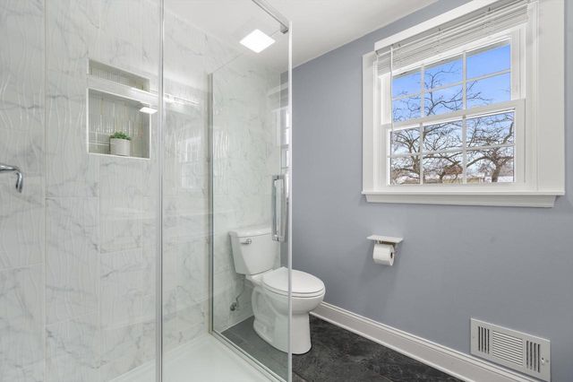 2746 Manor AVENUE, Mount Pleasant, WI 53406