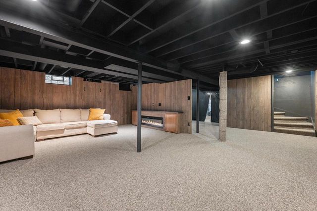 2746 Manor AVENUE, Mount Pleasant, WI 53406