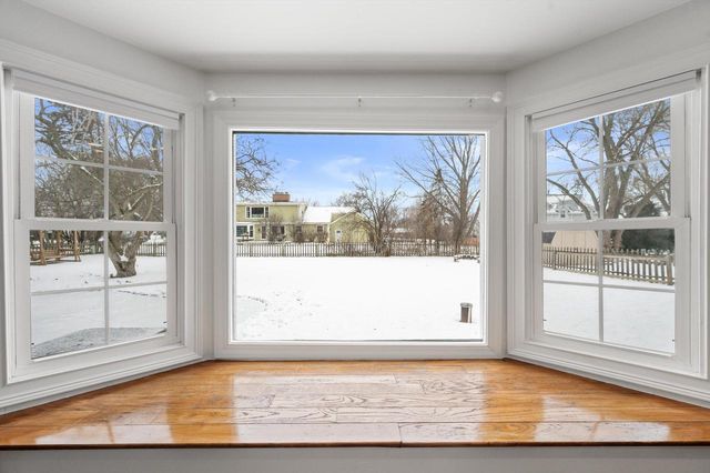 2746 Manor AVENUE, Mount Pleasant, WI 53406