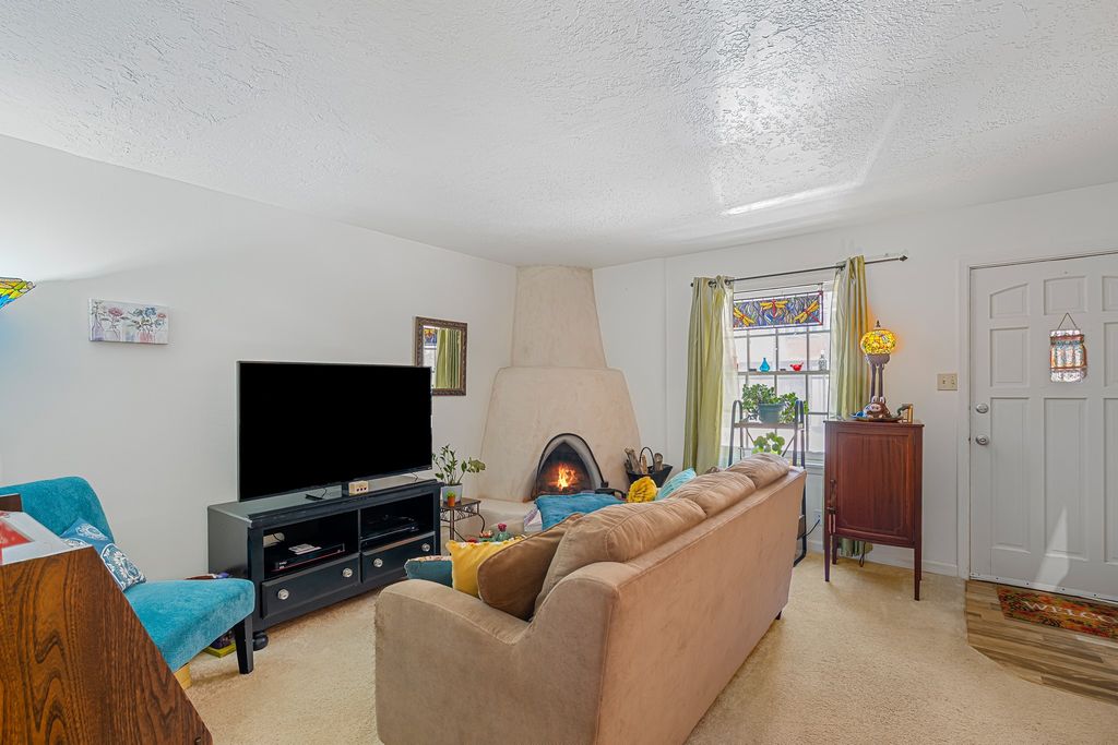1347 PACHECO 3, Santa Fe, NM 87505