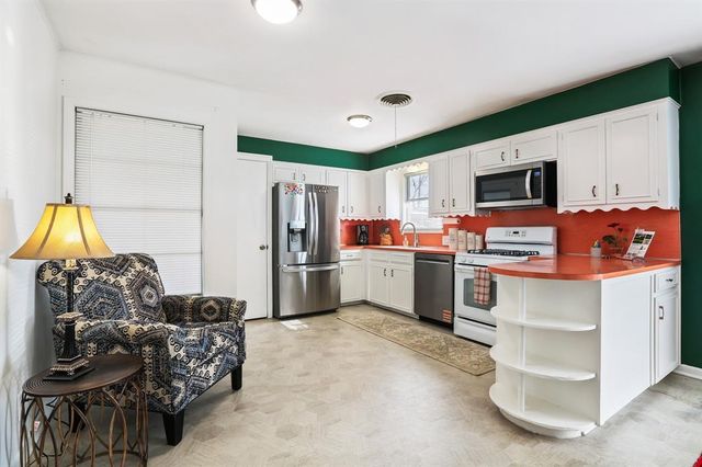 8511 Burrell DR, Austin, TX 78757