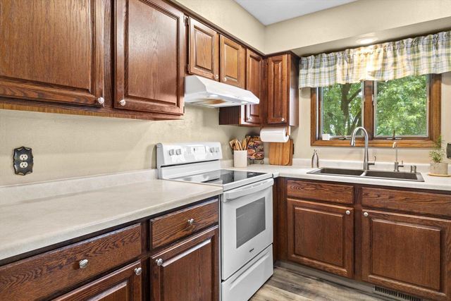 4591 Kennedy Road, Cottage Grove, WI 53527