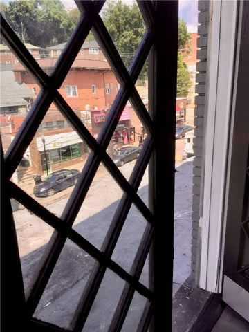 2115 Murray Ave, Squirrel Hill, PA 15217