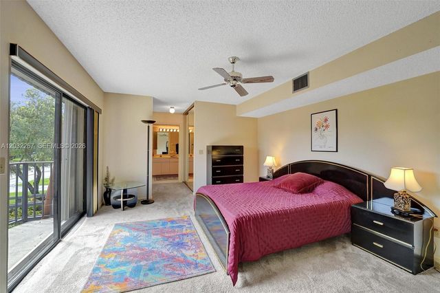 11100 SW 15th Mnr, Davie, FL 33324