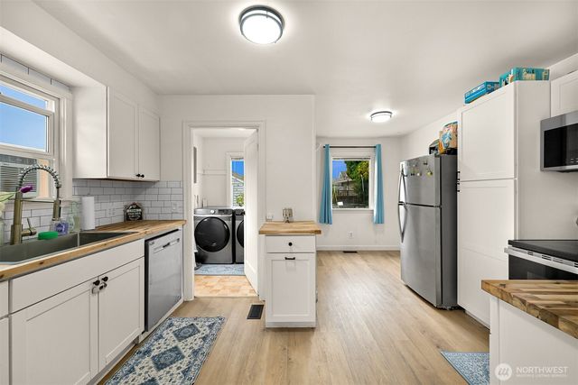 204 S 16th Street, Lynden, WA 98264