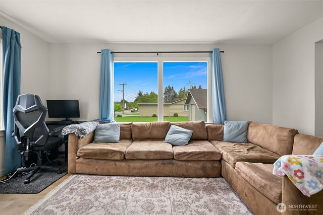 204 S 16th Street, Lynden, WA 98264
