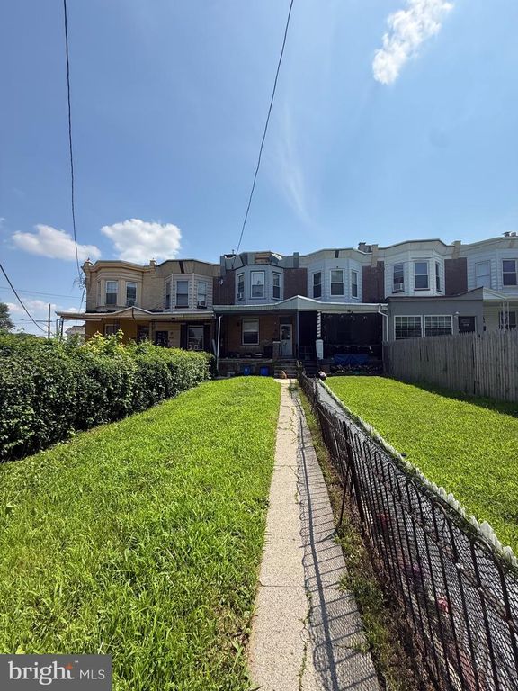 2104 CHURCH LN, Philadelphia, PA 19138
