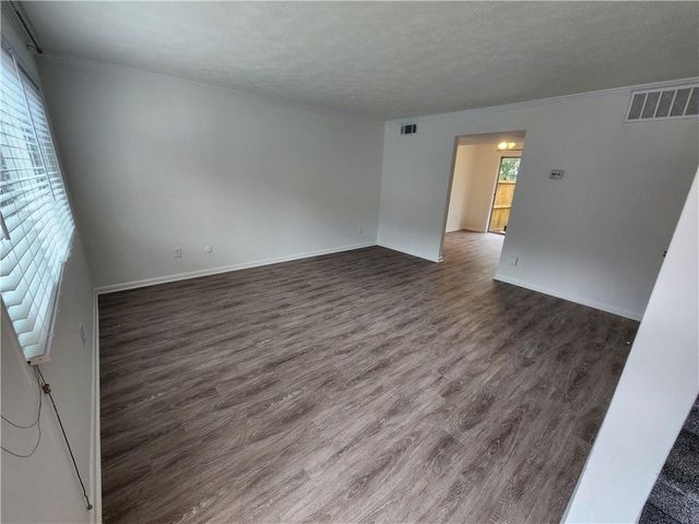 120 Biscayne NW Drive C5, Atlanta, GA 30309