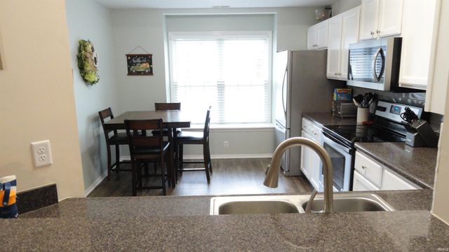 600 Hunters Green Green, Evansville, IN 47711