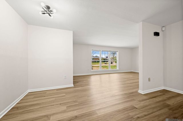 1466 Harco Dr, Baton Rouge, LA 70815