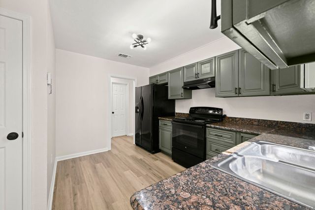 1466 Harco Dr, Baton Rouge, LA 70815