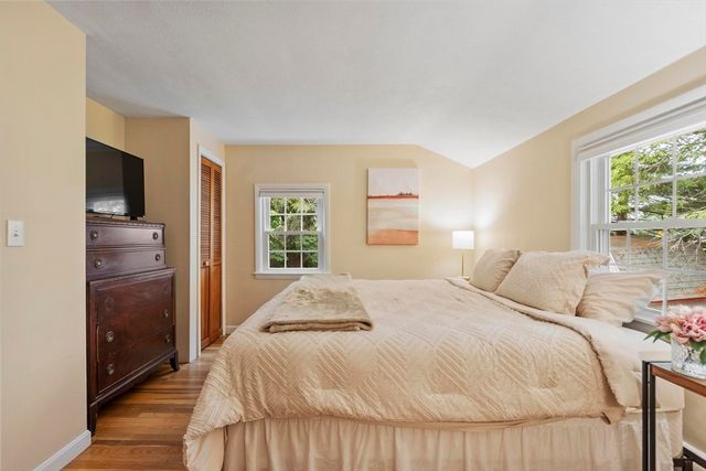 283 Florence Ave, Arlington, MA 02476