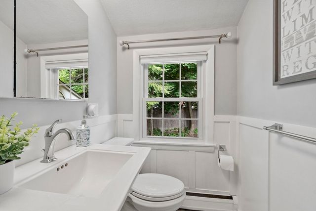283 Florence Ave, Arlington, MA 02476