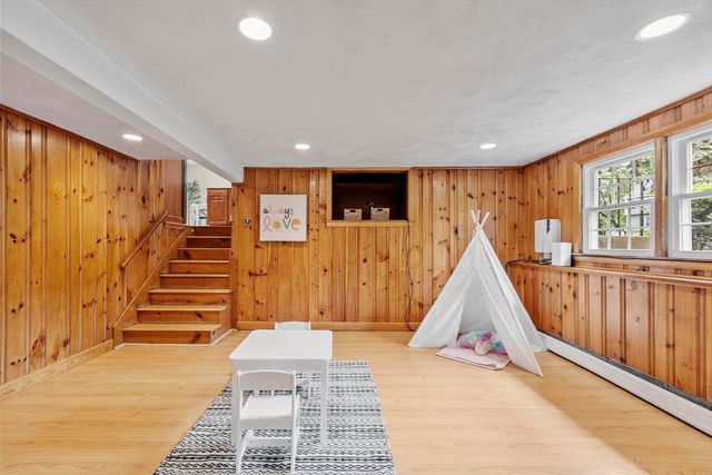 283 Florence Ave, Arlington, MA 02476