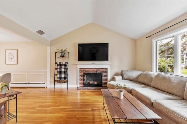283 Florence Ave, Arlington, MA 02476
