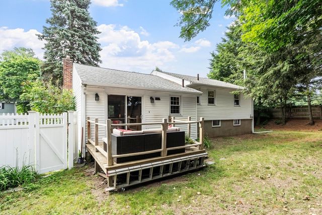 283 Florence Ave, Arlington, MA 02476