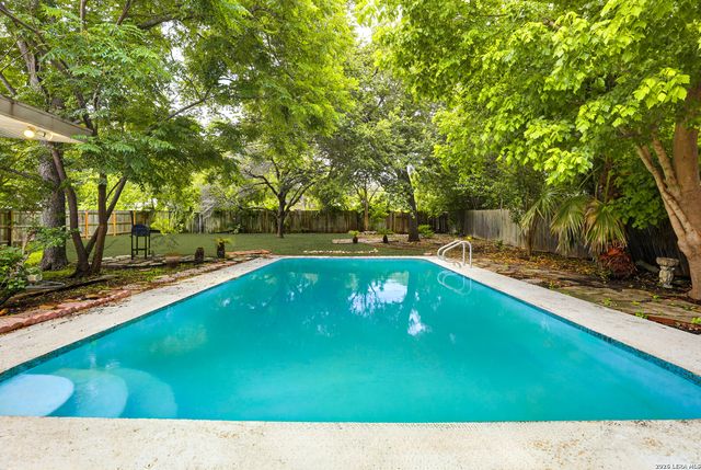 2110 Flamingo, San Antonio, TX 78209