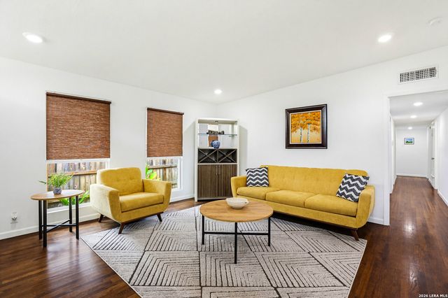 2110 Flamingo, San Antonio, TX 78209
