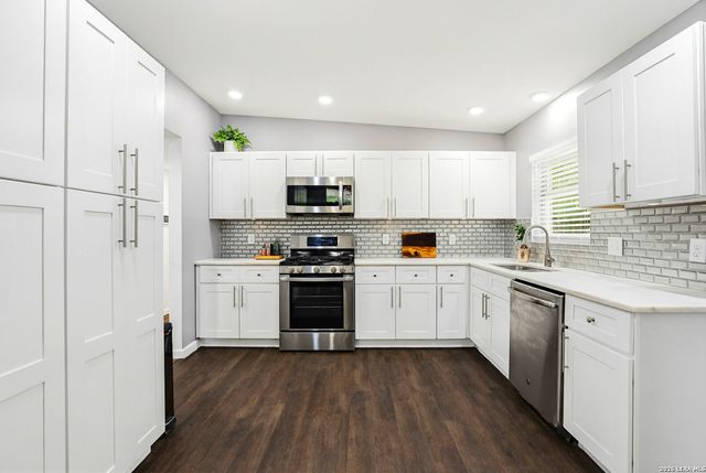 2110 Flamingo, San Antonio, TX 78209