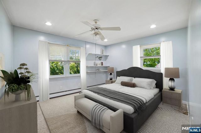 75 W Oakland Avenue, Oakland, NJ 07436
