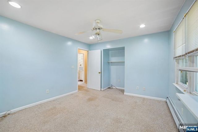 75 W Oakland Avenue, Oakland, NJ 07436