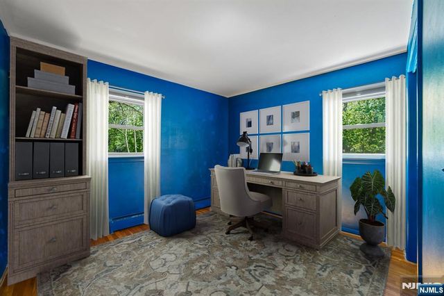 75 W Oakland Avenue, Oakland, NJ 07436