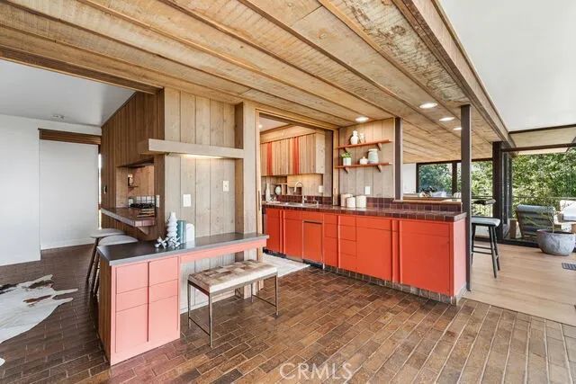 10951 Hunting Horn Drive, North Tustin, CA 92705