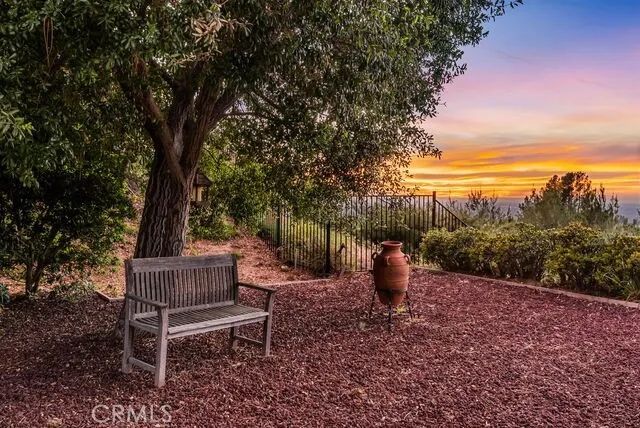 10951 Hunting Horn Drive, North Tustin, CA 92705