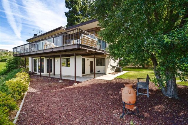 10951 Hunting Horn Drive, North Tustin, CA 92705