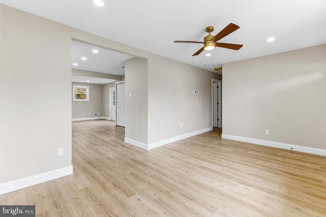 170 S DENNIS DR, Clayton, NJ 08312