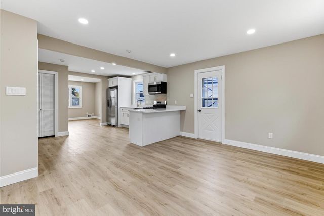 170 S DENNIS DR, Clayton, NJ 08312