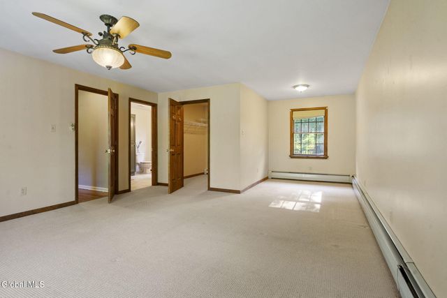 5 Mara Drive, North Greenbush, NY 12144