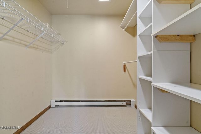 5 Mara Drive, North Greenbush, NY 12144