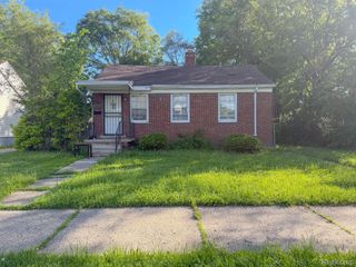 19455 McCormick Street, Detroit, MI 48224