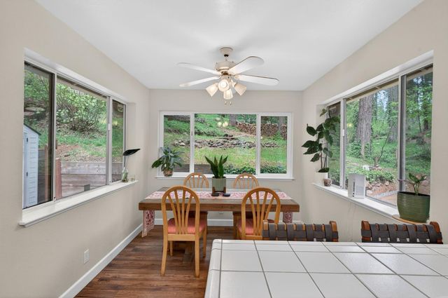 13940 Lower Colfax Rd, Grass Valley, CA 95945