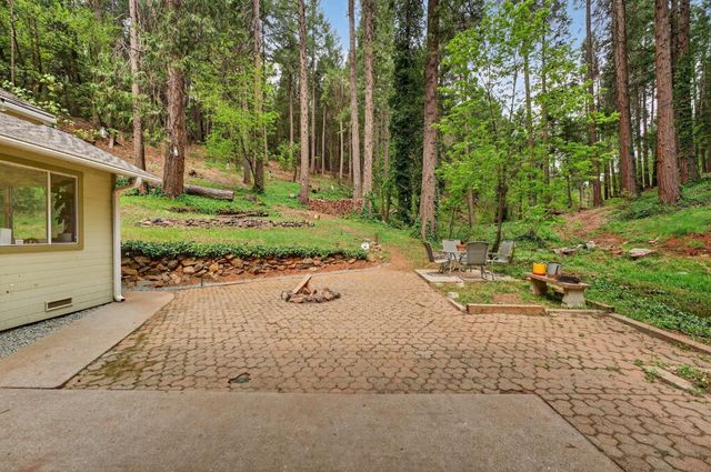 13940 Lower Colfax Rd, Grass Valley, CA 95945