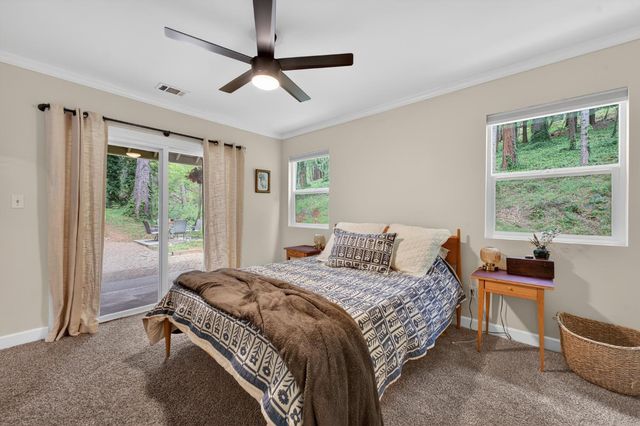 13940 Lower Colfax Rd, Grass Valley, CA 95945