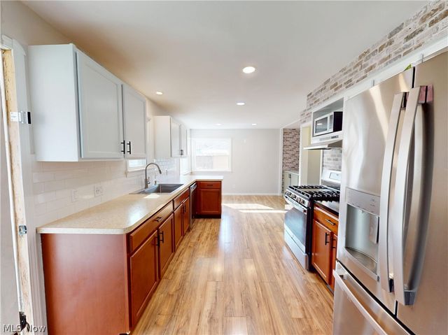4503 Clague Road, North Olmsted, OH 44070