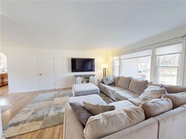 4503 Clague Road, North Olmsted, OH 44070